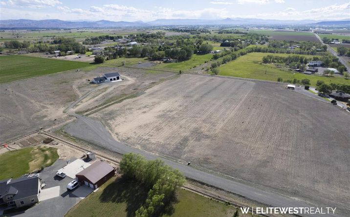 Pictures of Land property located at tbd Kodiak Rd, Powell, WY 82435 for sales - image #1