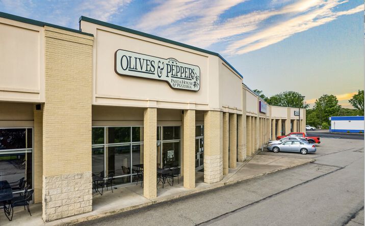 Pictures of Retail property located at 833 Harrison City Road, Trafford, PA 15085 for sales - image #1