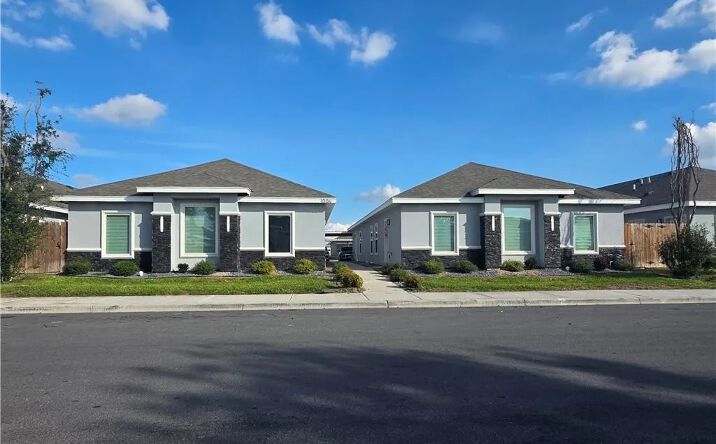 Pictures of Multifamily property located at 1006 N BLAIR AVE, EDINBURG, TX 78541 for sales - image #1