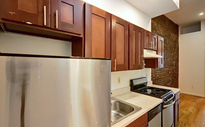 Pictures of Retail, Mixed Use property located at 1039A Fulton St, Brooklyn, NY 11238 for sales - image #1