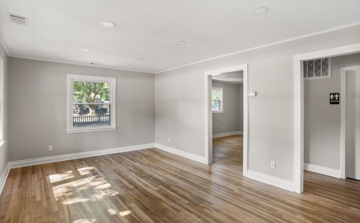 Pictures of Mixed Use, Office, Retail property located at 67 Sams Point Road, Beaufort, SC 29907 for sales - image #1