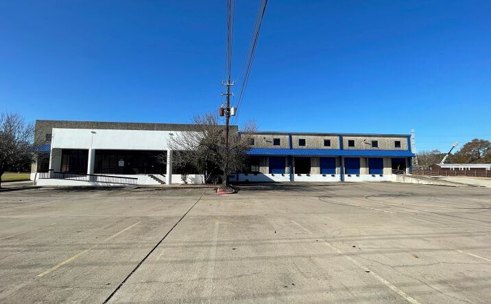 Pictures of Industrial, Office property located at 1701 Massey Tompkins Rd, Baytown, TX 77521 for sales - image #1