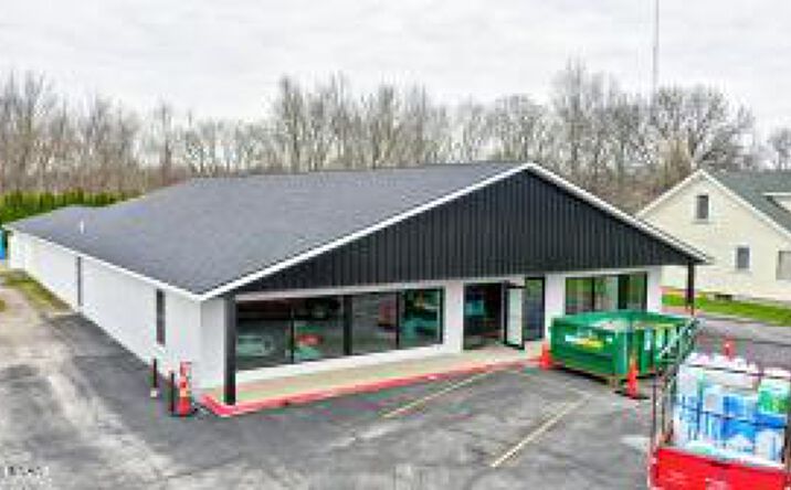 Pictures of Retail property located at 1206 W Robb Avenue, Lima, OH 45801 for sales - image #1