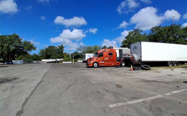 Pictures of Industrial, Mixed Use property located at 7001 Causeway Boulevard, Tampa, FL 33619 for sales - image #1
