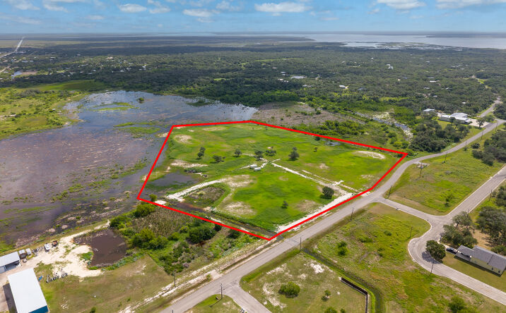 Pictures of Mixed Use, Land property located at 216 Seaside Loop South, Rockport, TX 78382 for sales - image #1