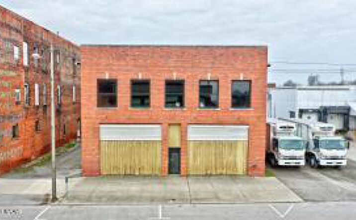 Pictures of Industrial property located at 413 N Main Street, Lima, OH 45801 for sales - image #1