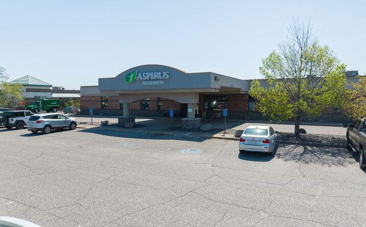 Pictures of Office property located at 4702 Grand Ave, Duluth, MN 55807 for sales - image #1
