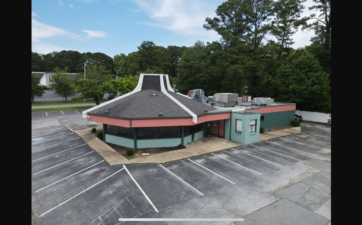 Pictures of Retail property located at 5099 Memorial Drive, Stone Mountain, GA 30083 for sales - image #1