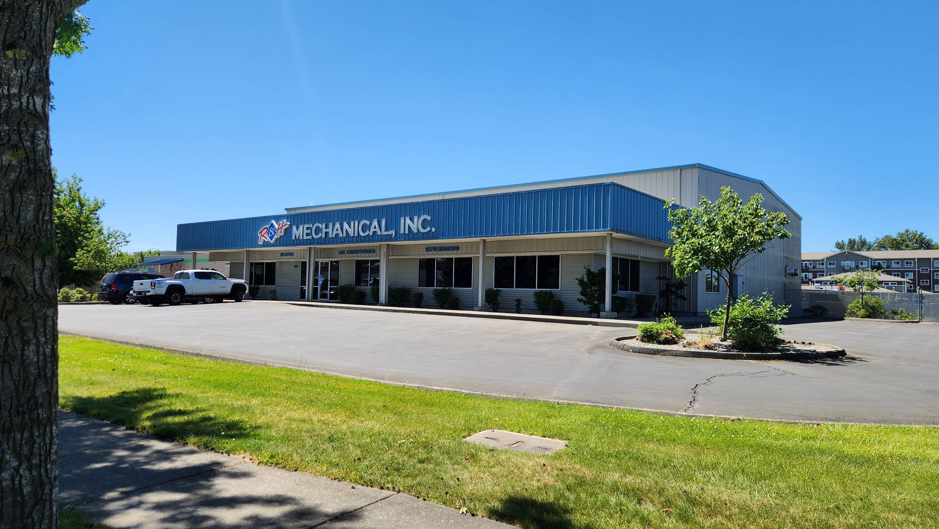 1711 Port Dr, Burlington, WA 98233