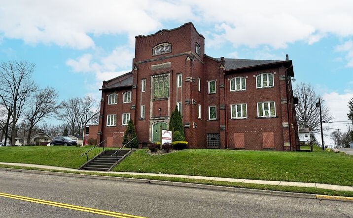 Pictures of Special Purpose property located at 715 South Arch Avenue, Alliance, OH 44601 for sales - image #1