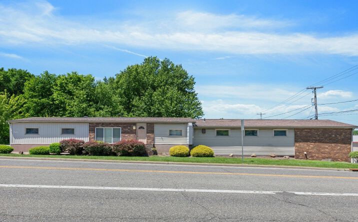 Pictures of Office property located at 15841 Saint Clair Ave, Calcutta, OH 43920 for sales - image #1