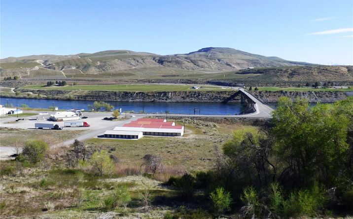 Pictures of Mixed Use, Industrial, Land property located at Tacoma Ave, Bridgeport, WA 98813 for sales - image #1