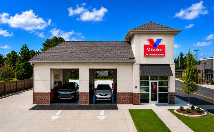 Pictures of Retail property located at 2695 Watson Boulevard, Warner Robins, GA 31093 for sales - image #1