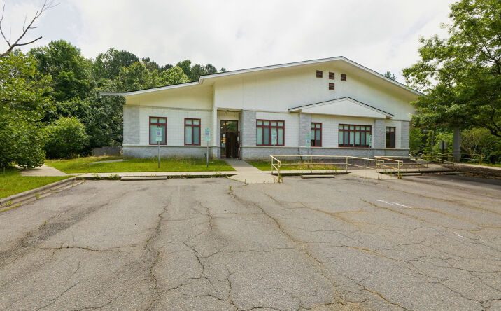 Pictures of Office property located at 1922 K M Wicker Memorial Drive, Sanford, NC 27330 for sales - image #1