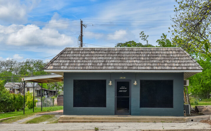 Pictures of Retail, Office, Mixed Use property located at 1404 South Bridge Street, Brady, TX 76825 for sales - image #1