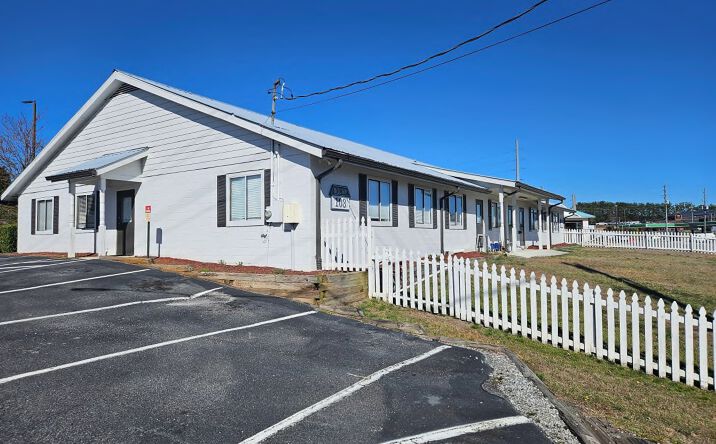 Pictures of Office, Retail property located at 103 Buford Dam Road, Cumming, GA 30040 for sales - image #1