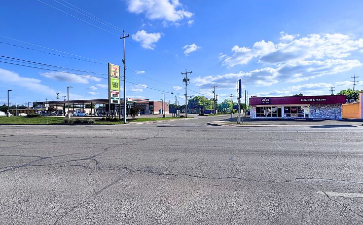 Pictures of Retail, Mixed Use, Business for Sale property located at 609 PAT BOOKER RD, UNIVERSAL CITY, TX 78148-4435 for sales - image #1