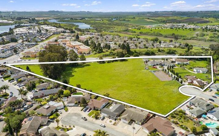 Pictures of Multifamily, Land property located at 40 Eileen Street, Watsonville, CA 95076 for sales - image #1