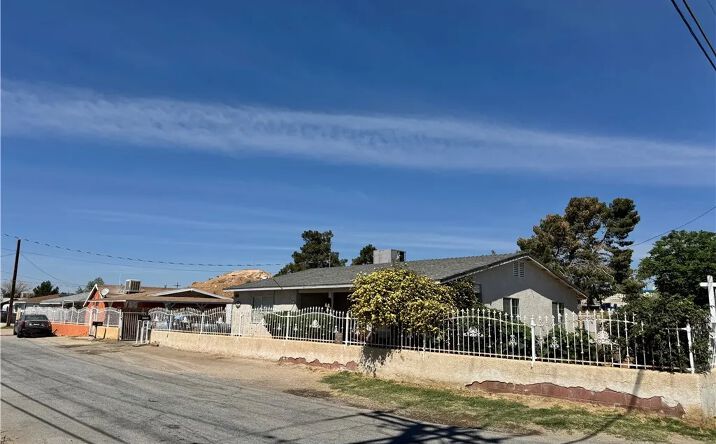 Pictures of Multifamily property located at 36528 Irwin Road, Barstow, CA 92311 for sales - image #1