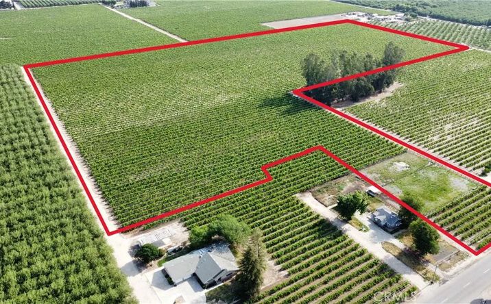 Pictures of Land property located at 1 W Belmont Ave, Kerman, CA 93630 for sales - image #1
