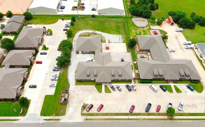 Pictures of Office, Industrial property located at 700 W 18th St, Edmond, OK 73013 for sales - image #1