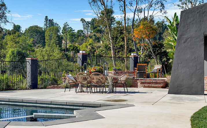 Pictures of Mixed Use property located at 9752 Rangeview Drive, Santa Ana, CA 92705 for sales - image #1