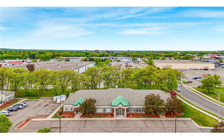 Pictures of Office property located at 1022 4Th Street Se #102, St. Cloud, MN 56304 for sales - image #1