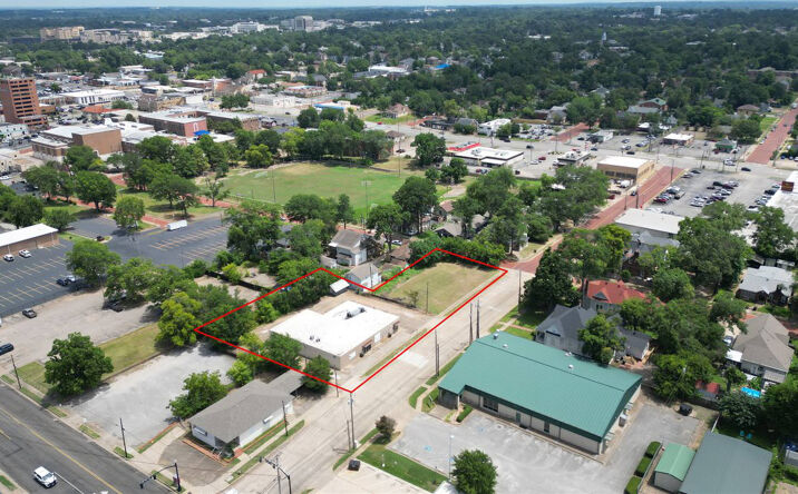Pictures of Retail, Office property located at 216-218 S. Bonner Avenue, Tyler, TX 75702 for sales - image #1