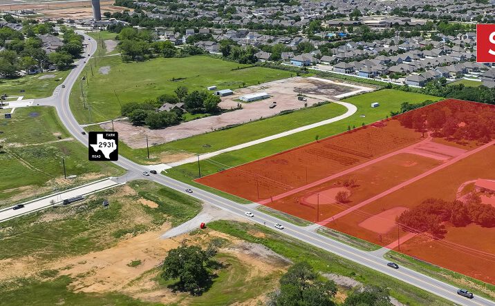 2297 FM 2931, Aubrey