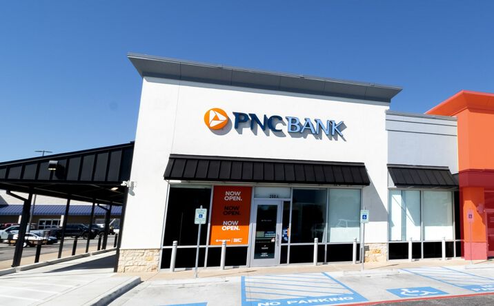 Pictures of Retail, Mixed Use property located at 200 Highway 332 E, Lake Jackson, TX 77566 for sales - image #1