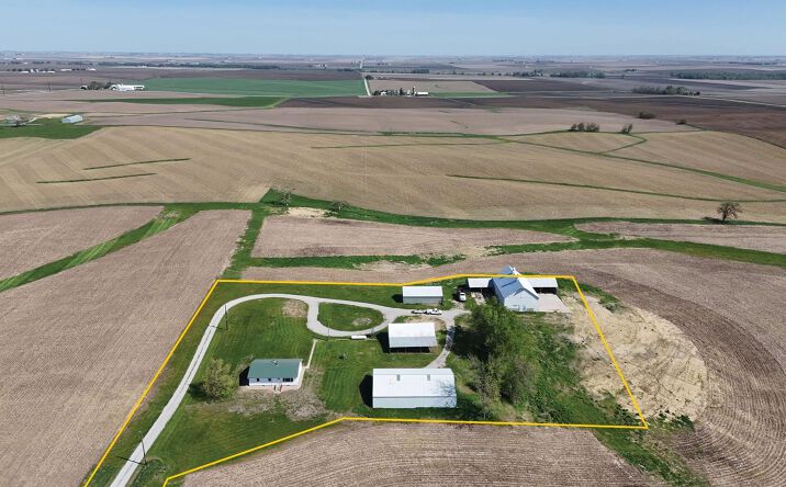 Pictures of Land property located at 2395 Benton-Iowa Road, Blairstown, IA 52301 for sales - image #1