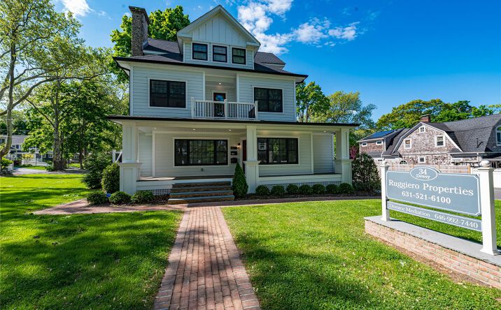 Pictures of Mixed Use, Office property located at 34 Dewey Street, Huntington, NY 11743 for sales - image #1