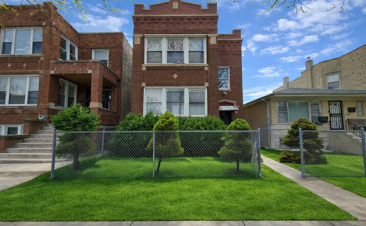 Pictures of Land, Multifamily property located at 3008 N Davlin Court, Chicago, IL 60618 for sales - image #1
