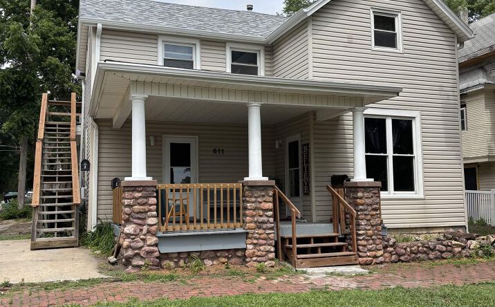 Pictures of Multifamily property located at 611 SW Fillmore ST, Topeka, KS 66606 for sales - image #1