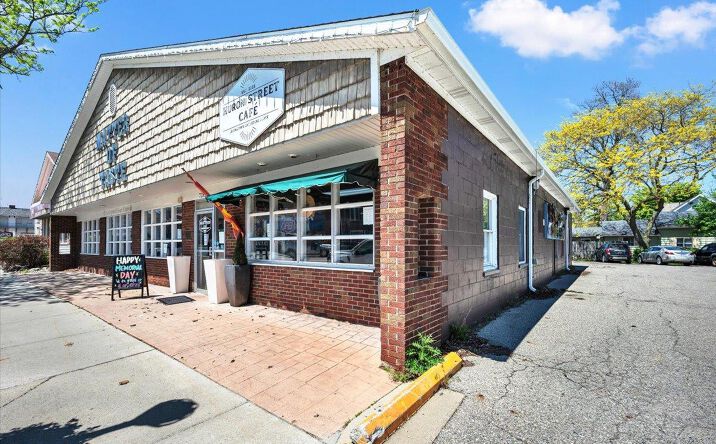 Pictures of Business for Sale, Retail property located at 7285 Huron Avenue, Lexington, MI 48450 for sales - image #1