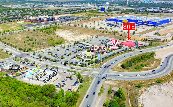 Pictures of Retail, Land property located at 2000 IKEA-RBFCU Pkwy, Live Oak, TX 78233 for sales - image #1