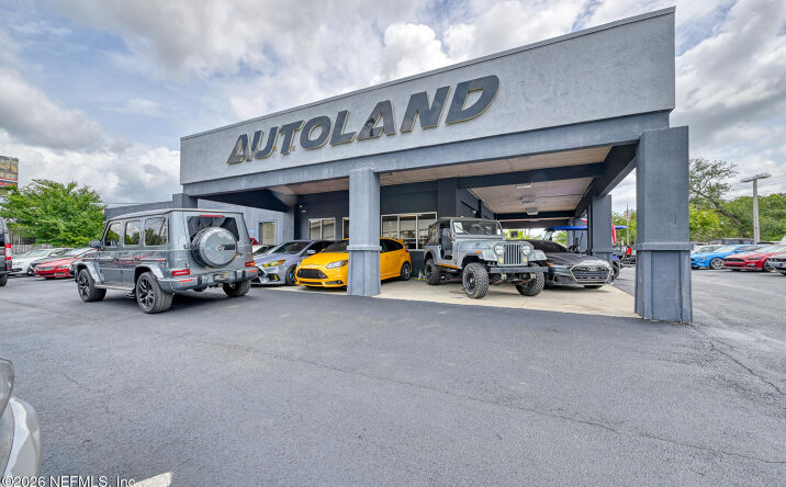 Pictures of Mixed Use, Retail property located at 8849 ARLINGTON Expressway, Jacksonville, FL 32211 for sales - image #1