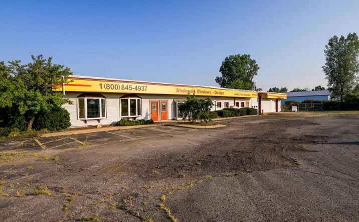 Pictures of Retail, Office, Industrial property located at 11830 Shaver Road, Schoolcraft, MI 49087 for sales - image #1