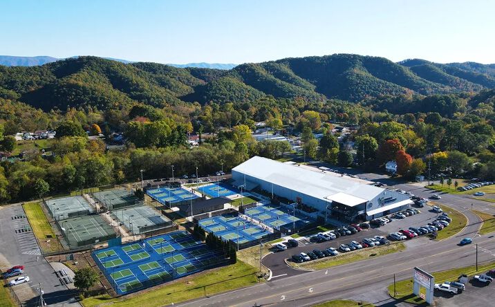 Pictures of Retail, Special Purpose property located at 109 Raytheon Rd, Bristol, TN 37620 for sales - image #1