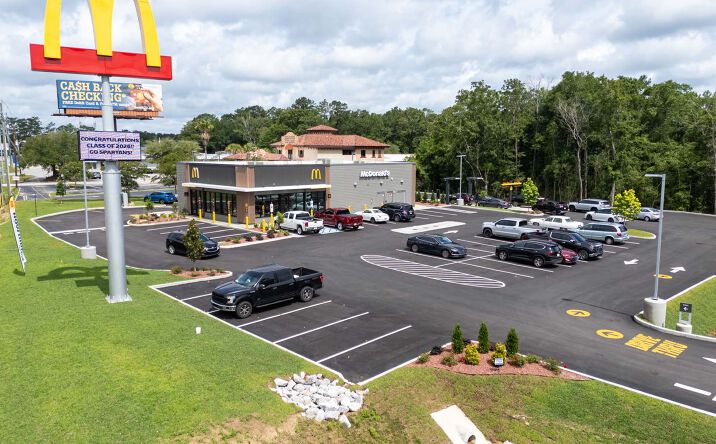 Pictures of Retail property located at 1040 Industrial Pkwy, Saraland, AL 36571 for sales - image #1
