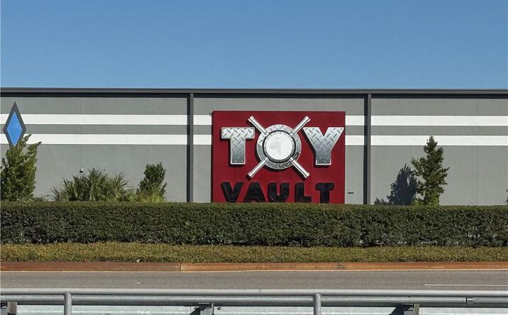 Pictures of Industrial, Self Storage, Special Purpose property located at 17860 TOY VAULT LN, FORT MYERS, FL 33967 for sales - image #1
