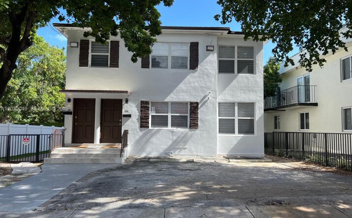 Pictures of Multifamily property located at 331 SW 11th Ave, Miami, FL 33130 for sales - image #1