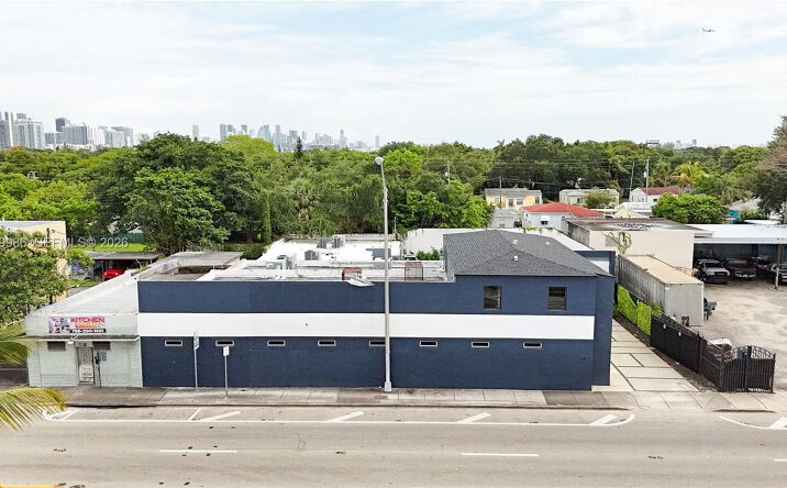 530 NW 54th St, Miami