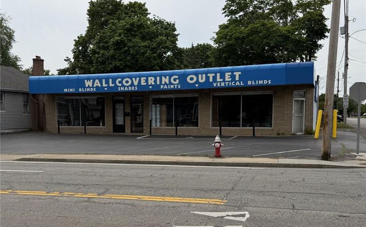 Pictures of Retail, Office, Special Purpose property located at 1689 warwick Avenue, Warwick, RI 02889 for sales - image #1