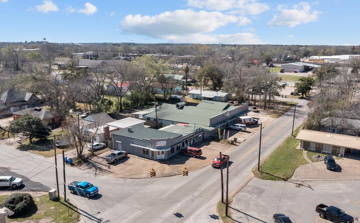 Pictures of Retail, Mixed Use property located at 815 North Third Street, Lufkin, TX 75901 for sales - image #1
