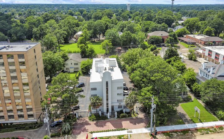 Pictures of Multifamily property located at 827 North State Street, Jackson, MS 39202 for sales - image #1