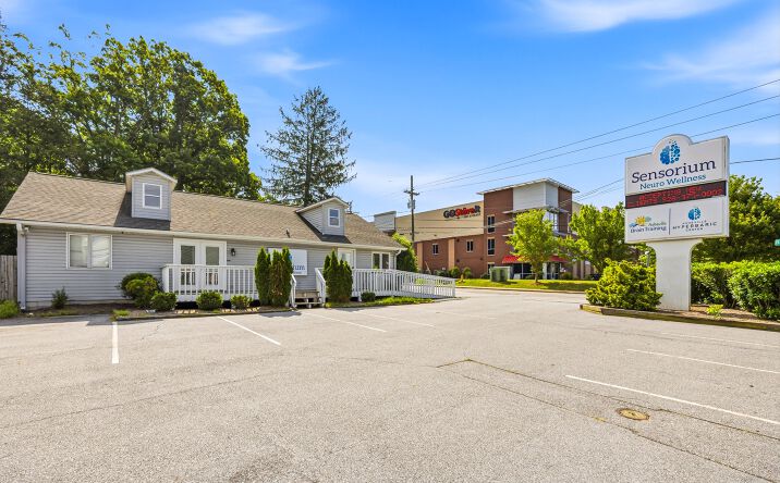 Pictures of Retail, Office property located at 2124 HENDERSONVILLE RD ARDEN NC 28704-5704, ARDEN, NC 28704-5704 for sales - image #1