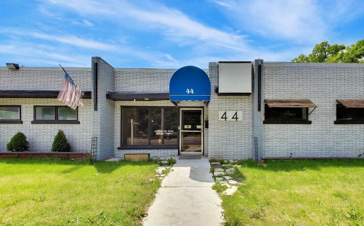 Pictures of Office property located at 44 W Lincoln Highway, Chicago Heights, IL 60411 for sales - image #1