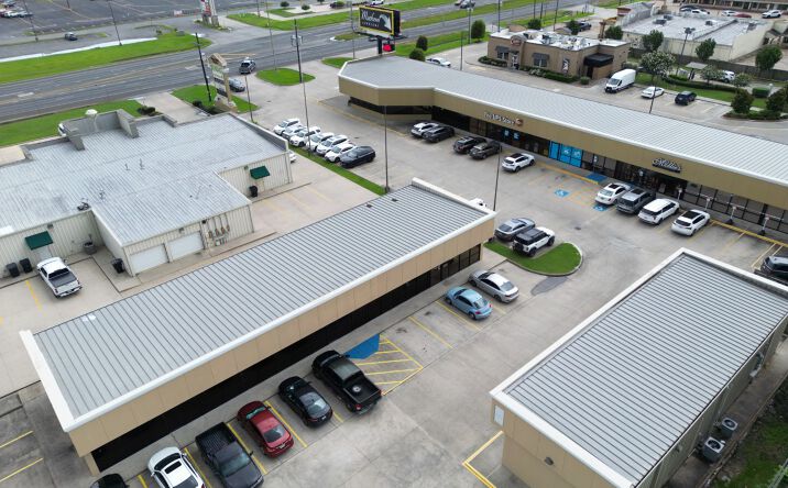 Pictures of Retail property located at 3316 FM 365, Nederland, TX 77627 for sales - image #1