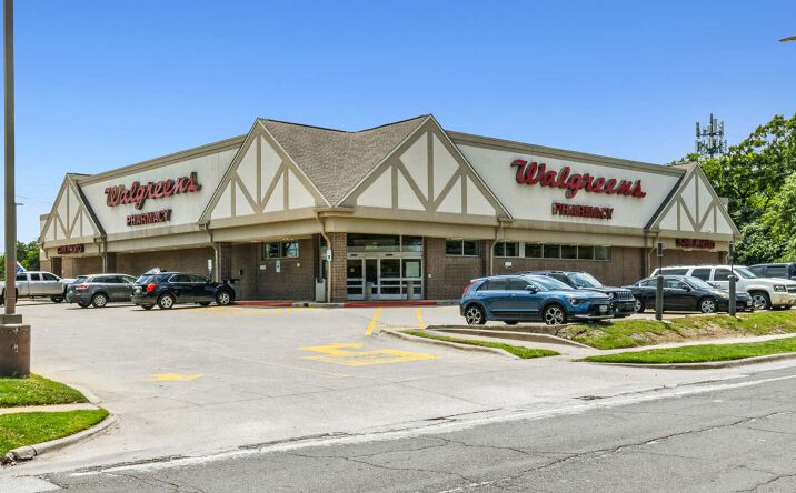 Pictures of Retail property located at 3809 E Belknap St, Fort Worth, TX 76111 for sales - image #1